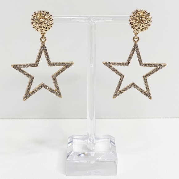 Shine Bright Gold Star Earrings ⭐️ - Picture 3 of 4